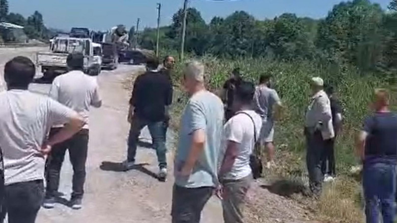 Yalova'da Freni Boşalan Kamyon Ters Devrildi: 1 Yaralı