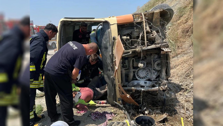 Freni Boşalan Araç 10 Metreden Yuvarlandı: 1 Ölü, 12 Yaralı