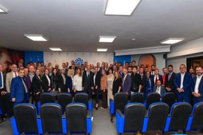 Memleket Partisi Toplanıyor: CHP’ye Katılım Kararı Tartışılacak!