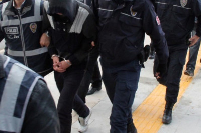 Yalova'da Aranan 73 Şahıs Yakalandı