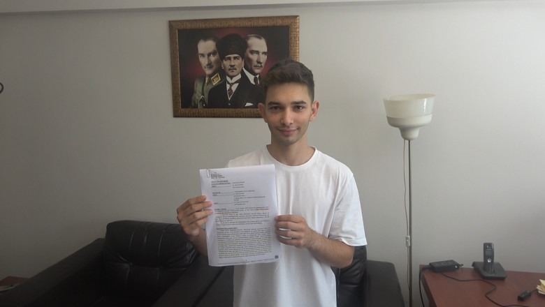 Avukat Olmadan İlk Davasını Kazandı