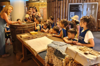 İbrahim Müteferrika Kâğıt Müzesi’nde Minikler Tarihe Dokunuyor