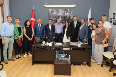 CHP Milletvekillerinden Kent Konseyi Başkanı Kenan Engin’e Ziyaret