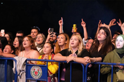 Altınova’da Zafer Coşkusu