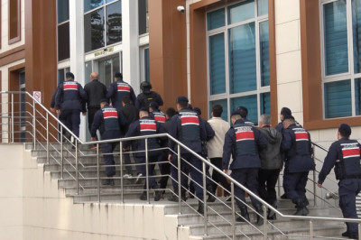 Yalova’da İçme Suyuna Kimyasal Madde Karıştırdığı İleri Sürülen Sanıklar Hakim Karşısında