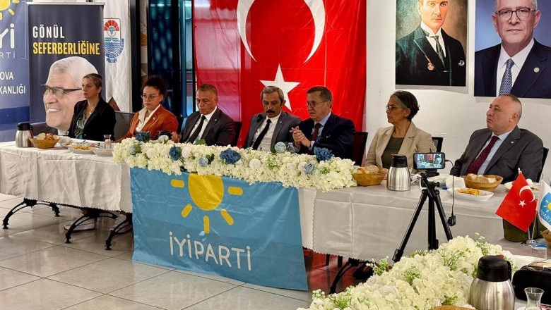 İYİ Parti 77 İlde Sahaya Çıktı, Yalova Temsilcileri Vatandaşlarla Buluştu