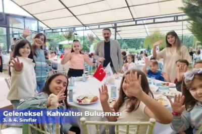 Uzmanlar Koleji’nden Yeni Eğitim Yılına Moral Kahvaltısı
