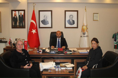 AK Parti Yalova İl Başkanlığı’nda Yoğun Ziyaret Trafiği