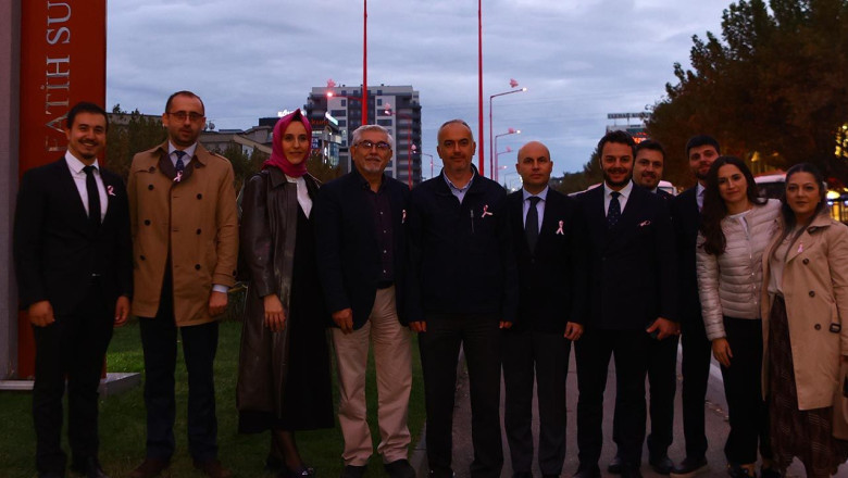 Erken Teşhis İçin Sokak Lambaları Pembe Yanıyor