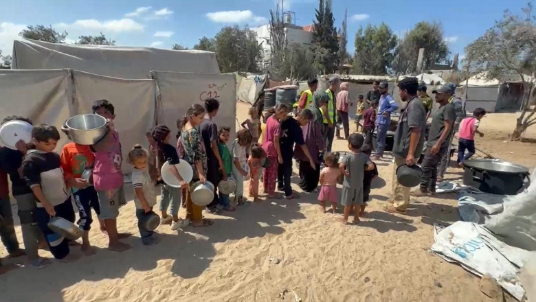 Yalova İHH Gazze’de Yemek ve İçme Suyu Dağıttı