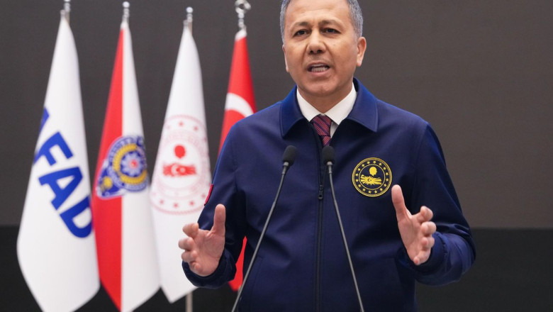 Bakan Yerlikaya, Deprem Sonrası Çalışmaların Başladığını Duyurdu