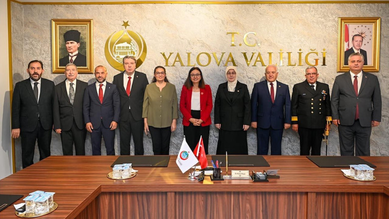 Vali Dr. Hülya Kaya, Cumhuriyet Bayramı Tebriklerini Kabul Etti