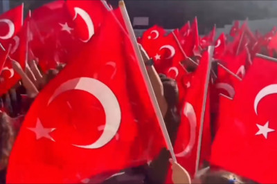 Mert’in Bayrak Sevgisi Törene Damga Vurdu