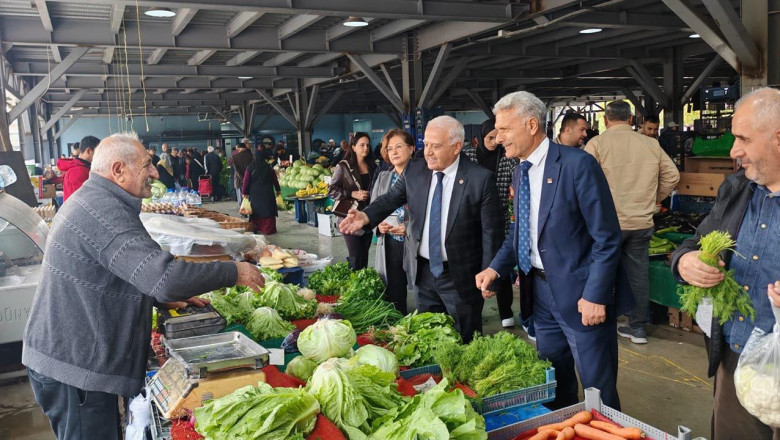 CHP Altınova’dan Esnaf Ziyareti: Milletvekili Becan da Katıldı