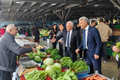 CHP Altınova’dan Esnaf Ziyareti: Milletvekili Becan da Katıldı