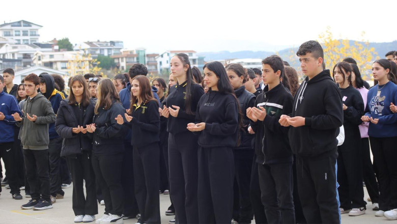 Yalova TOBB MTAL’de Emel Zehra Tunçinan’a Gönülden Veda