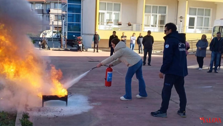 Yalova Belediyesi’nden Kurumlara Yangın Eğitimi ve Tahliye Tatbikatı