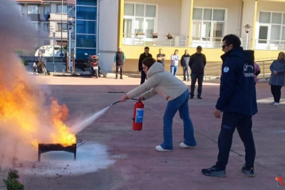 Yalova Belediyesi’nden Kurumlara Yangın Eğitimi ve Tahliye Tatbikatı