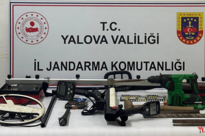 Altınova’da Kaçak Define Operasyonu: 5 Şüpheli Suçüstü Yakalandı