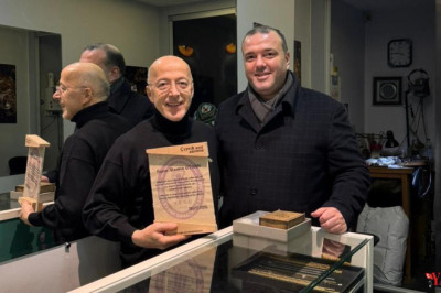 25. Yılını Dolduran Esnaflara Vefa Plaketi