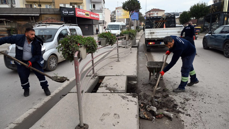 RÖGAR VE MAZGAL TEMİZLİĞİ YAPILIYOR
