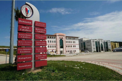 Yalova Üniversitesi Kulüplerinden Şehit Polisler İçin Ortak Açıklama: “Teröre Asla Boyun Eğmeyeceğiz”