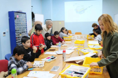 DENEYAP’TA ROBOTİK HEYECAN