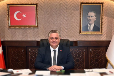 Başkan Gürel’den Yalova Halkına Bayrak Asma Çağrısı