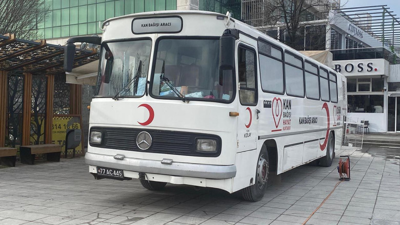 Kızılay’ın Mobil Kan Bağış Aracı Yer Değiştirdi