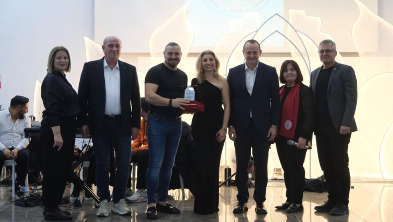 GRUP AYDOS’LA KADINLAR MATİNESİ YAPILDI