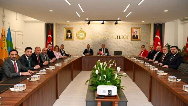 AK PARTİ’DEN VALİ USTA’YA ZİYARET