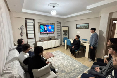 LAÇİN, ÇOCUKLARLA İFTAR SOFRASINDA BULUŞTU