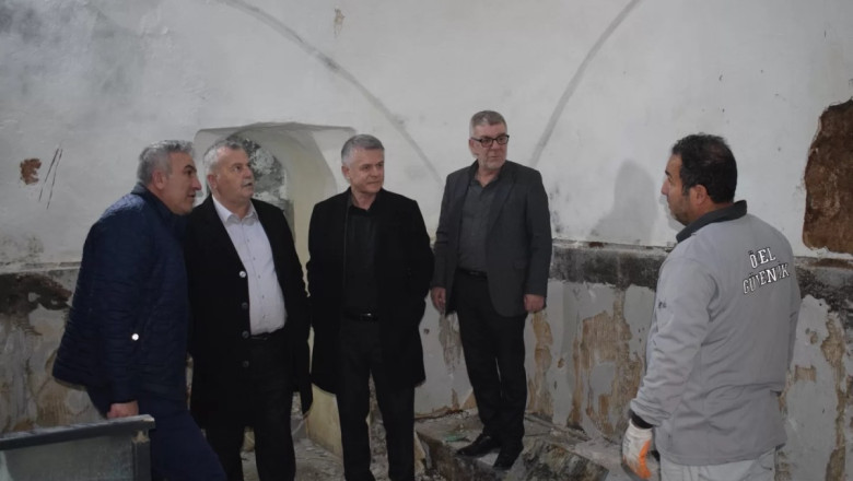 YATIRIMLAR HIZ KESMEDEN SÜRÜYOR