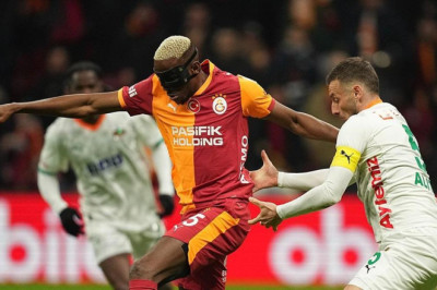 Galatasaray 3-1 Alanyaspor Maç Özeti | Lider, 3 puanı 3 golle aldı