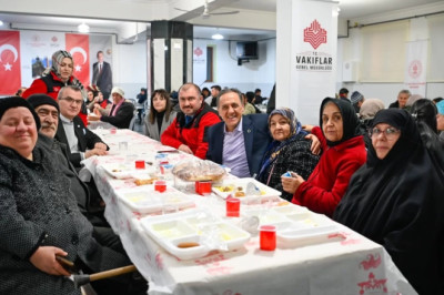 VALİ USTA, VATANDAŞLARLA İFTARDA BULUŞTU