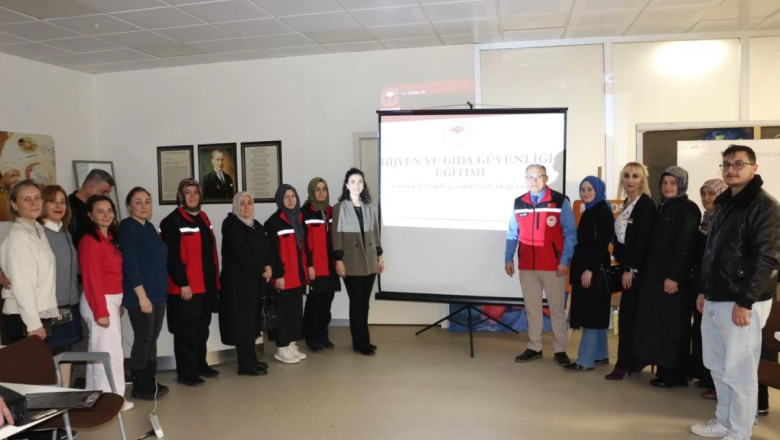 GIDA GÜVENLİĞİ EĞİTİMİ VERİLDİ