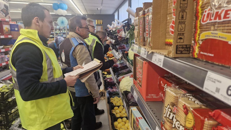 Hal Müdürlüğü Ekipleri’nden Marketlerde Künye Denetimi