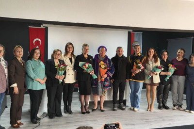 KADINLAR GÜÇLERİNİ BİRLEŞTİRDİ