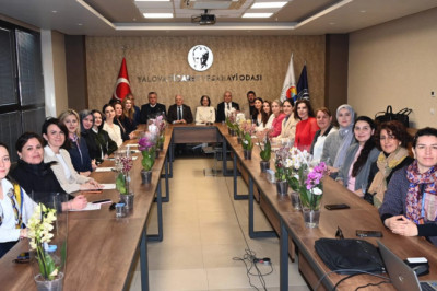 GÜREL’DEN ÜRETEN KADINLARLA ANLAMLI BULUŞMA