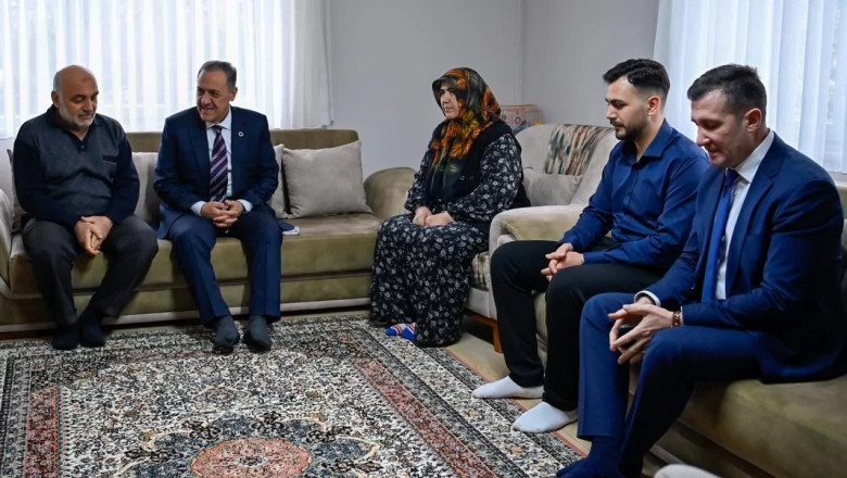 VALİ USTA’DAN ŞEHİT AİLERİNE VE GAZİLERE ZİYARET