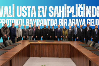 YALOVA’DA İL PROTOKOLÜ BAYRAMLAŞMA PROGRAMINDA BİR ARAYA GELDİ