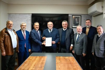 VALİ USTA’DAN HACI SAFFET ÇAM VAKFI’NA ZİYARET