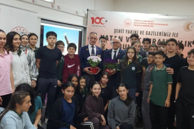 MUHARİP GAZİLER ÖĞRENCİLERLE BULUŞTU