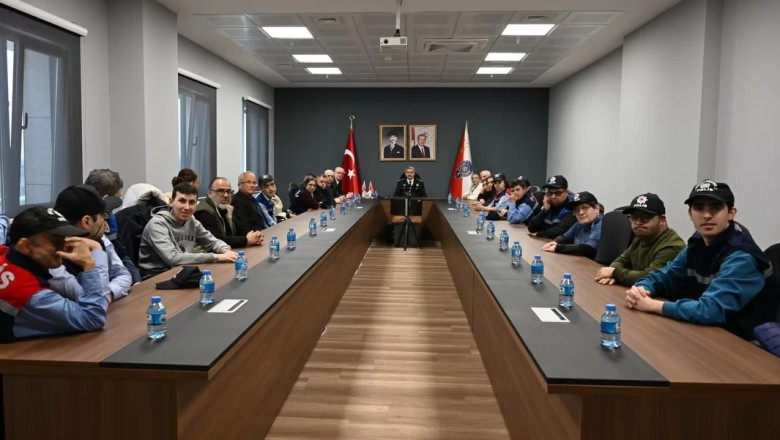 ÖZEL ÇOCUKLARDAN MÜDÜR DELEN’E ZİYARET