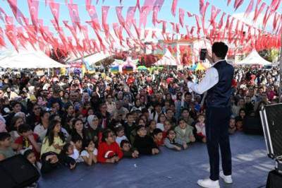 YALOVA’DA 23 NİSAN COŞKUSU MEYDANLARA SIĞMADI