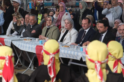 ÇİFTLİKKÖY’DE KADIN EL EMEĞİ PAZARI SEZONU AÇTI