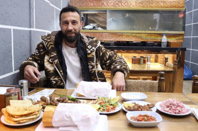 Milli Sporcu Ömer Allar’dan Zırhta Köfteye Tam Not