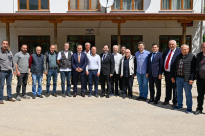 VALİ USTA, SOĞUCAK’TA VATANDAŞLARLA BULUŞTU