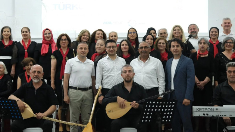 ÇİFTLİKKÖY’DE TÜRKÜ ŞÖLENİ YAŞANDI