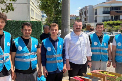 GENÇLİK KOLLARI’NDAN ‘SINAVA 5 KALA’ ETKİNLİĞİ